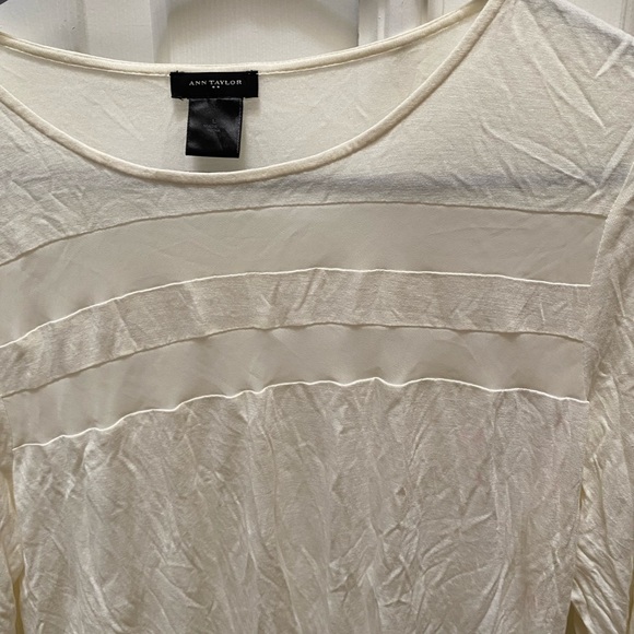 Ann Taylor cream top size large - Picture 3 of 9